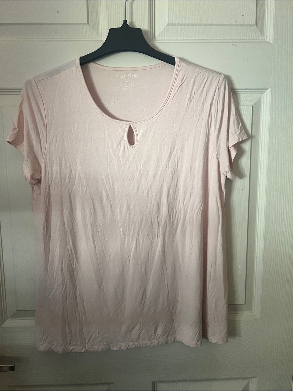 NorthStyle Light Pink Short Sleeve Keyhole Tee SIZE XLG